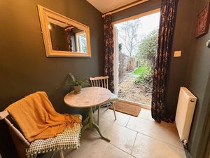 Dining Room- click for photo gallery